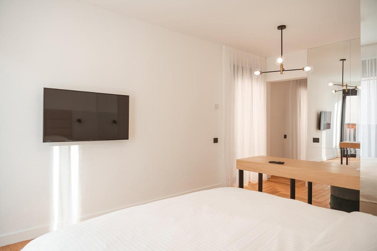 26Bricks Luxury Suites Oradea Eksteriør billede
