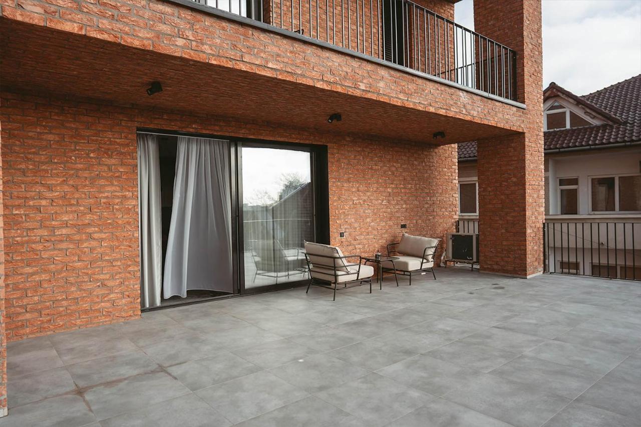 26Bricks Luxury Suites Oradea Eksteriør billede