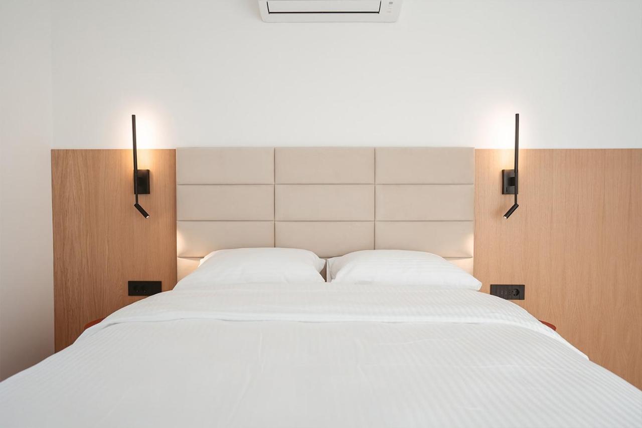 26Bricks Luxury Suites Oradea Eksteriør billede
