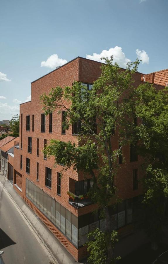 26Bricks Luxury Suites Oradea Eksteriør billede